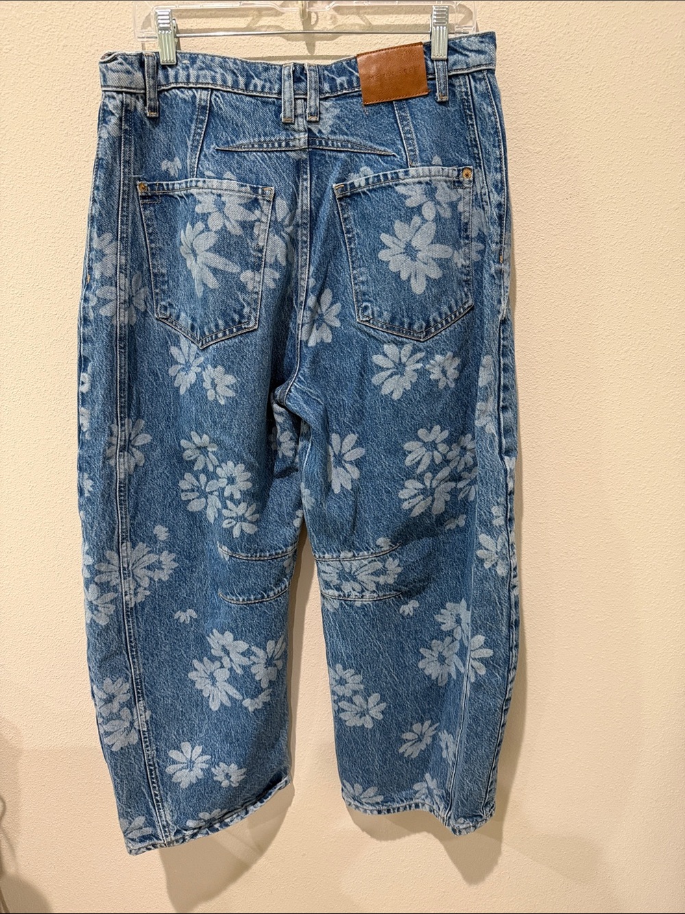 We the Free - Good Luck Floral Print Barrel Jeans Size 30 EUC - Picture 8 of 8